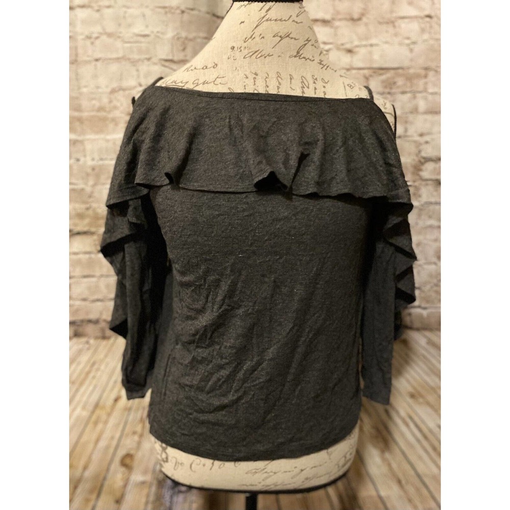 Emelia Women’s Gray Spaghetti Strap Off The Shoulder Blouse Shirt Size M